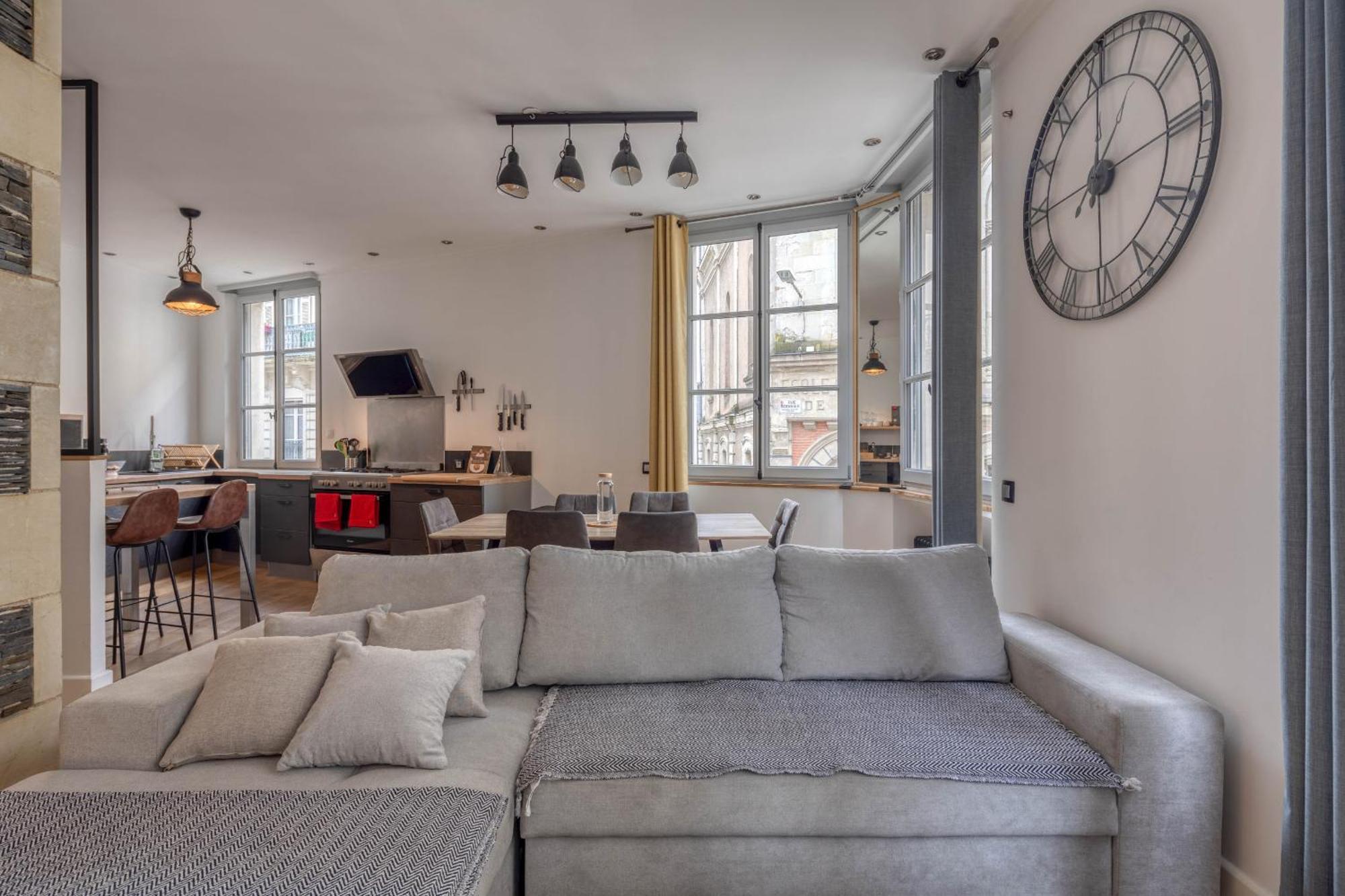 Appartement Spacieux Au Coeur D'Angers Etage 1 - 6 Personnes Zewnętrze zdjęcie
